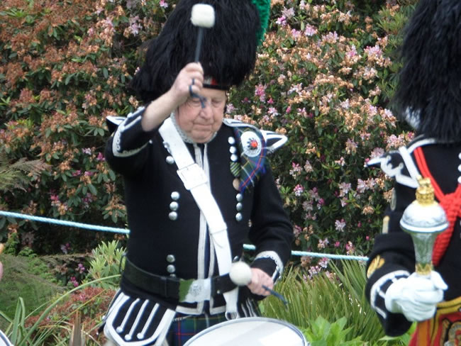 Kernow Pipes and Drums at Trebah 2014