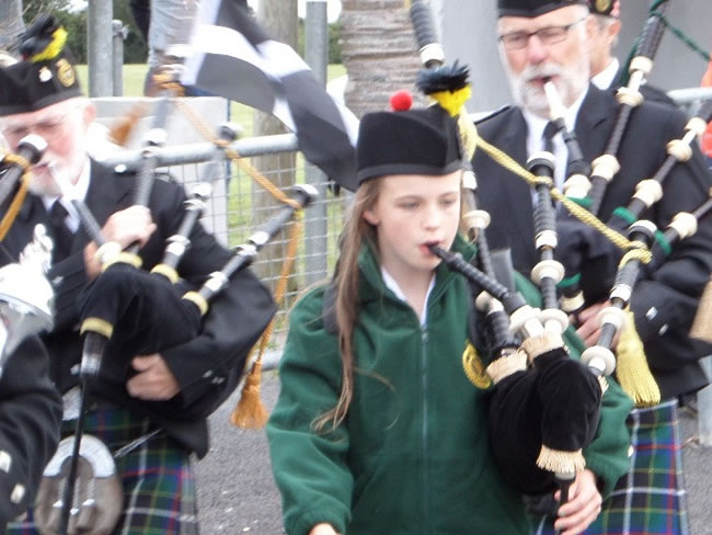 Kernow Pipes and Drums at St Merryn carnival 2014