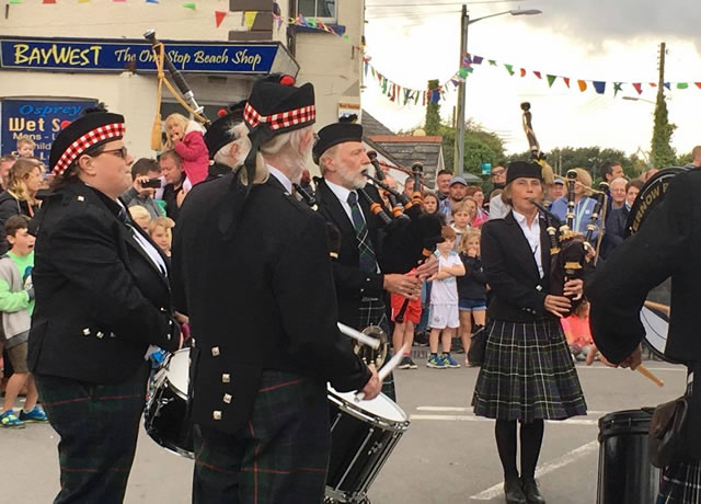 Kernow Pipes & Drums at St Merryn Carnival 2017