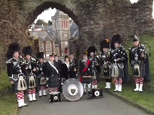 Kernow Pipes & Drums at Launceston carnival 2013