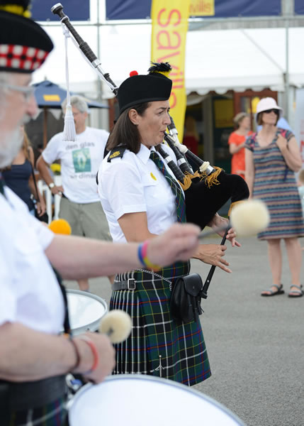 Kernow Pipes & Drums - Image by http://www.celtcreative.co.uk